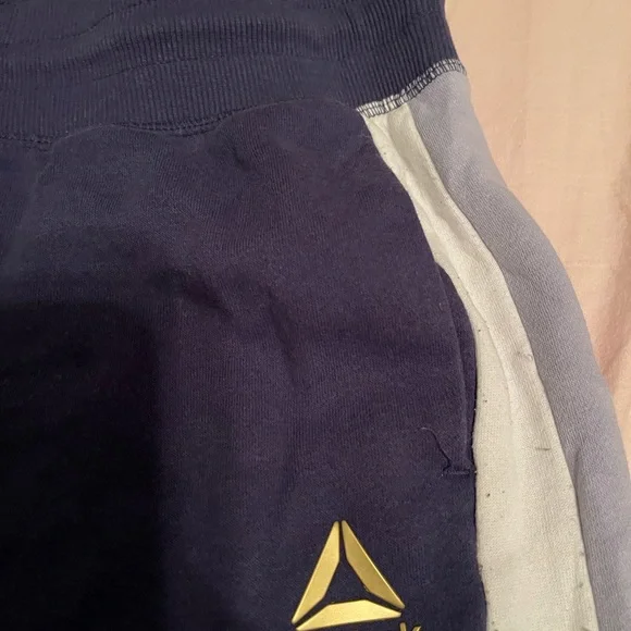 Purple Reebok pants - Picture 3 of 4